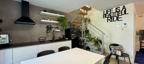 4 rooms Duplex in Argegno, Italy No. 333712 10