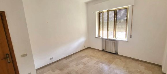 3 bedrooms Apartment in Porto Sant'Elpidio, Italy No. 289026 8