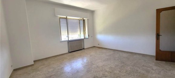 3 bedrooms Apartment in Porto Sant'Elpidio, Italy No. 289026 2