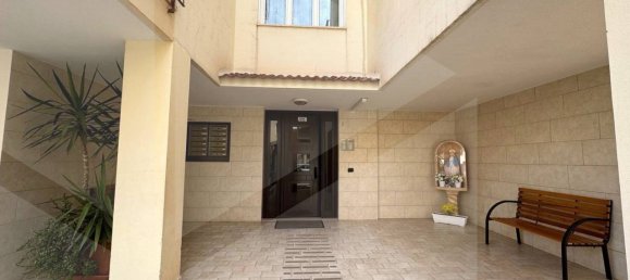 4 rooms Apartment in Noicattaro, Italy No. 21370 10