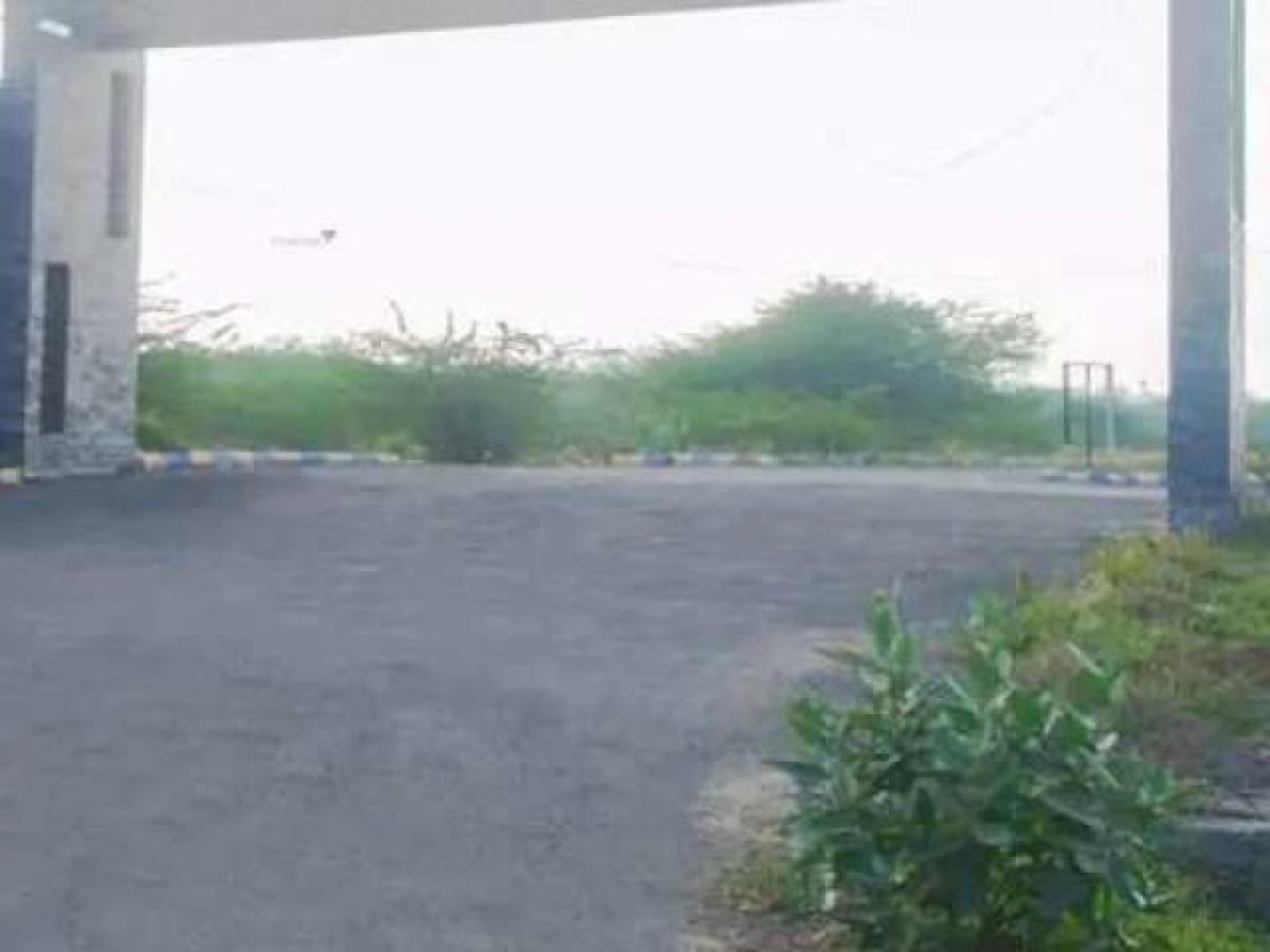  Land in Chennai, India No. 40774