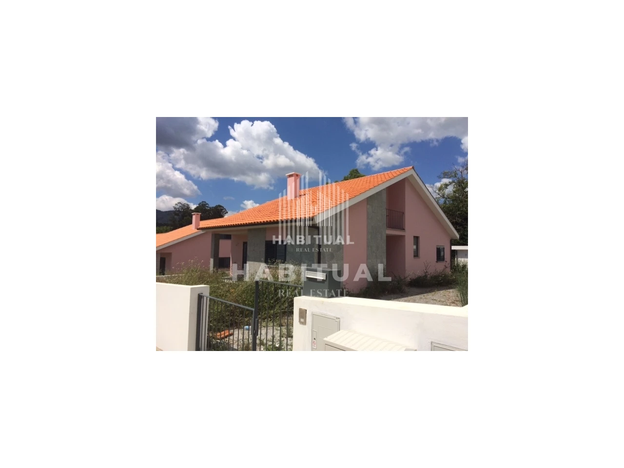 Дом с 4 спальнями в Вила Нова ди Сервейра, Португалия № 216372