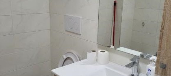 2 Schlafzimmer Wohnung in Carrara, Italy, Nr. 47568 8