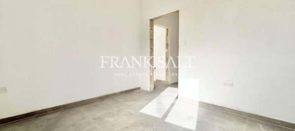 Квартира с 3 спальнями в Биркиркара, Мальта № 3030 7