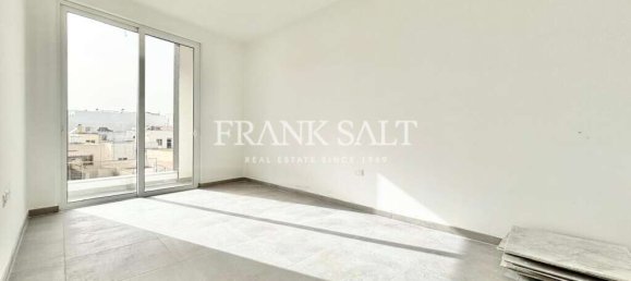 Квартира с 3 спальнями в Биркиркара, Мальта № 3030 4