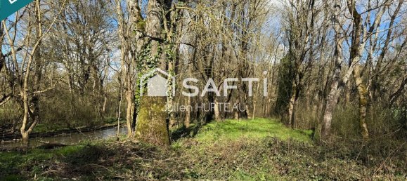 3276m² Land in Vouille, France No. 103182 3