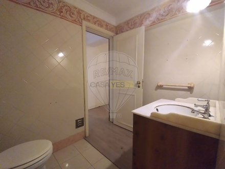 6 bedrooms House in Rio de Mouro, Portugal No. 166145