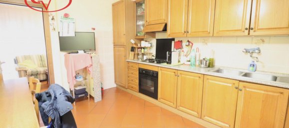 Apartamento de 4 divisões em Laterina Pergine Valdarno, Italy N.º 235115 8