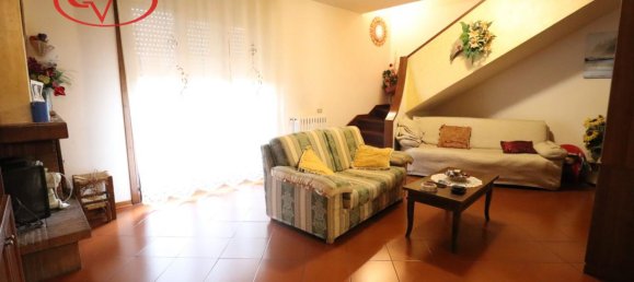 Apartamento de 4 divisões em Laterina Pergine Valdarno, Italy N.º 235115 4