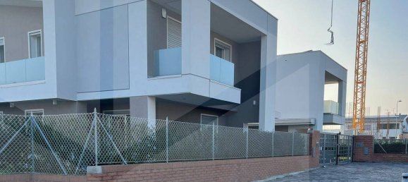 5-salle Villa à Castel Maggiore, Italy No. 28628 9