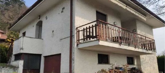 4 rooms Villa in Proserpio, Italy No. 2886 2