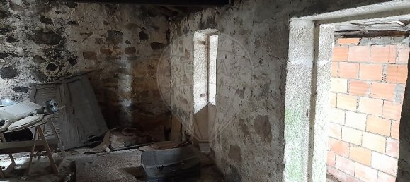 3 bedrooms House in Macieira de Cambra, Portugal No. 46608 7