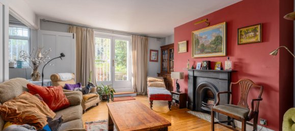 2 bedrooms Apartment in London, United Kingdom No. 13928 2