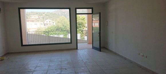 600m² Commercial property in Sarroch, Italy No. 252137 6