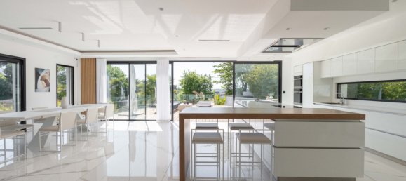 6 bedrooms Villa in Marseille, France No. 322523 9