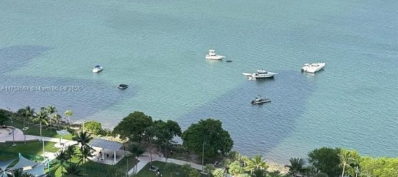 1 chambre propriété commerciale à vendre à Miami, Miami-Dade, Florida, USA № 614640 4