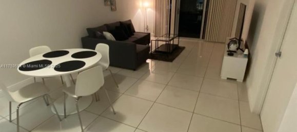 1 chambre propriété commerciale à vendre à Miami, Miami-Dade, Florida, USA № 614640 9