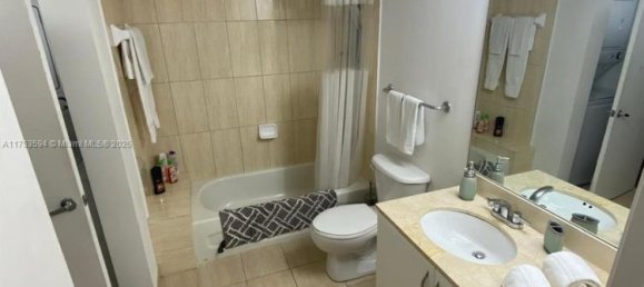 1 chambre propriété commerciale à vendre à Miami, Miami-Dade, Florida, USA № 614640 15