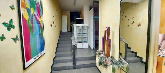 145m² Commercial property in Ferrara, Italy No. 376338 2