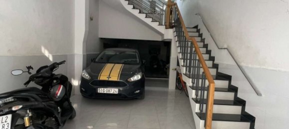 64m² Townhouse in District 7, Vietnam No. 9696 2