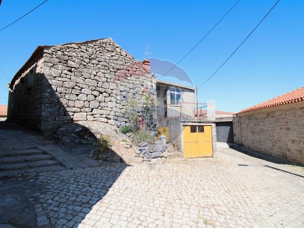 4 bedrooms House in Sernancelhe, Portugal No. 163933