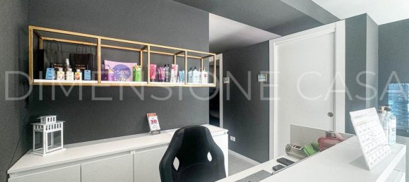 60m² Commercial property in Cavezzo, Italy No. 373374 4