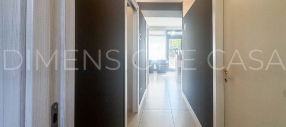 60m² Commercial property in Cavezzo, Italy No. 373374 10