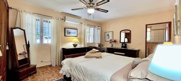 5 bedrooms Villa in Benimantell, Spain No. 4489 4