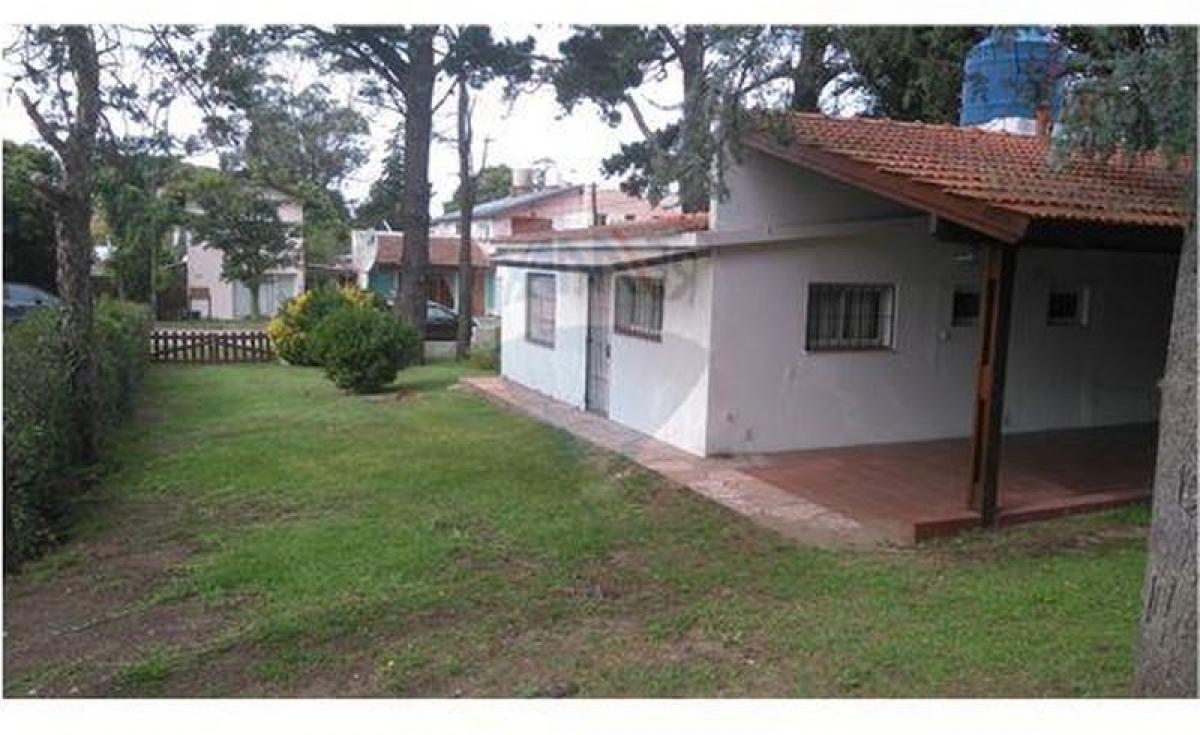 3 bedrooms Land in Mar del Plata, Argentina No. 122075