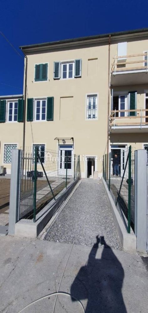 Ático de 3 dormitorios en Capannori, Italy No. 42709