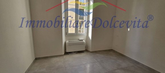 3 bedrooms Apartment in Florence, Italy No. 363891 4