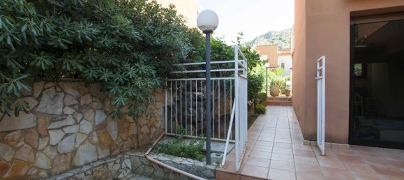 6 غرف نوم منزل في Palermo, Italy رقم 374714 10