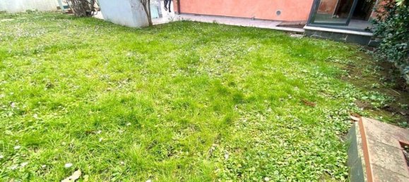 4 rooms Apartment in Luni, Italy No. 94387 2