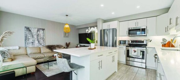 3 bedrooms House in Niagara Falls, Canada No. 140 12