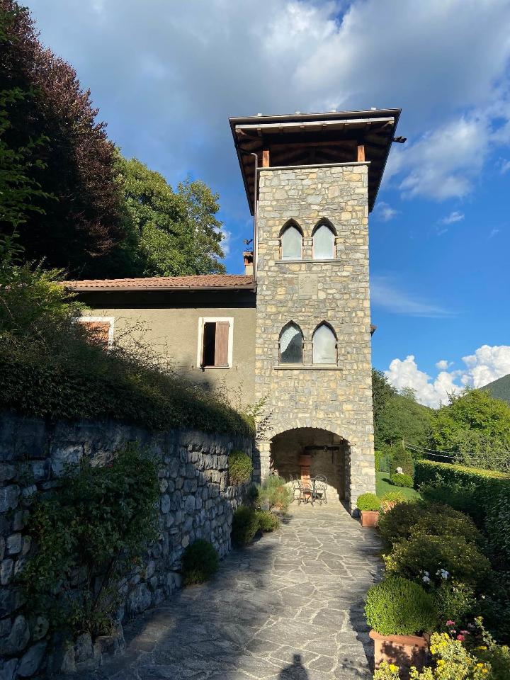 7-Zimmer Haus in Carate Urio, Italy, Nr. 87519