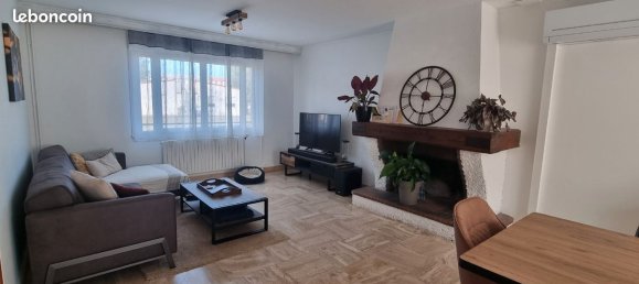 3 bedrooms House in Limoux, France No. 339406 2