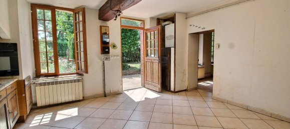 Casa de 6 dormitorios en Berulle, France No. 86300 17