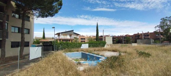729m² Land in Cadrete, Spain No. 110457 2