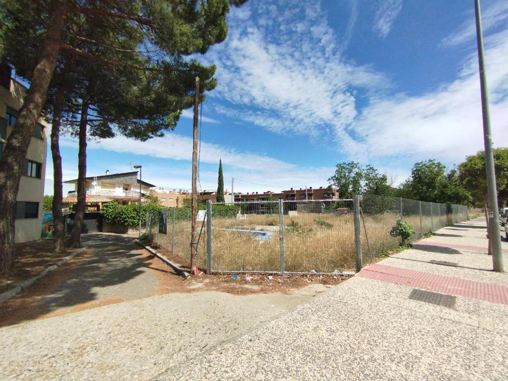 729m² Land in Cadrete, Spain No. 110457