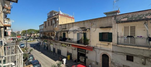 2 Schlafzimmer Wohnung in Naples, Italy, Nr. 138696 16