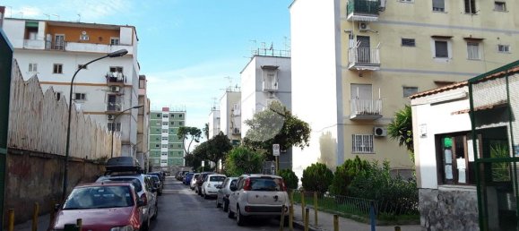 2 Schlafzimmer Wohnung in Naples, Italy, Nr. 138696 2