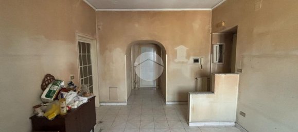 2 Schlafzimmer Wohnung in Naples, Italy, Nr. 138696 5