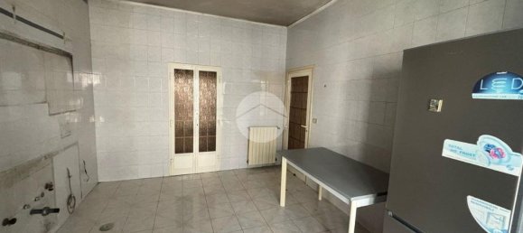 2 Schlafzimmer Wohnung in Naples, Italy, Nr. 138696 11