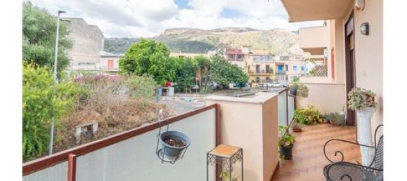 3 bedrooms Apartment in Palermo, Italy No. 304814 8