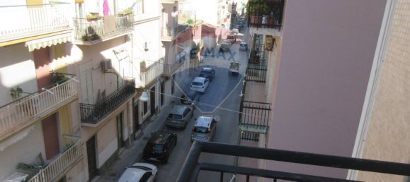 6 rooms Apartment in Augusta, Italy No. 62005 4