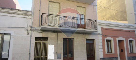 6 rooms Apartment in Augusta, Italy No. 62005 3