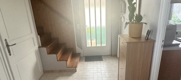 4 Schlafzimmer Haus in Sainte-Savine, France, Nr. 71709 19