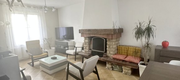 4 Schlafzimmer Haus in Sainte-Savine, France, Nr. 71709 4