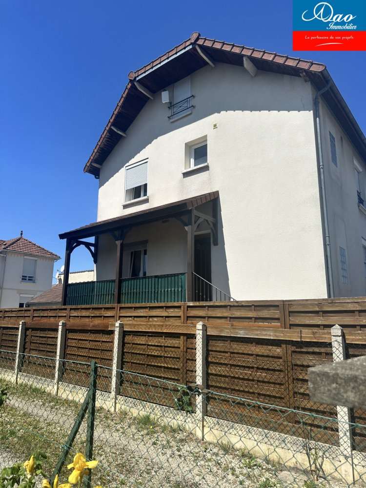 4 Schlafzimmer Haus in Sainte-Savine, France, Nr. 71709