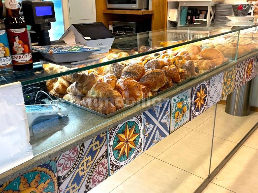 85m² Commercial property in Milan, Italy No. 243767